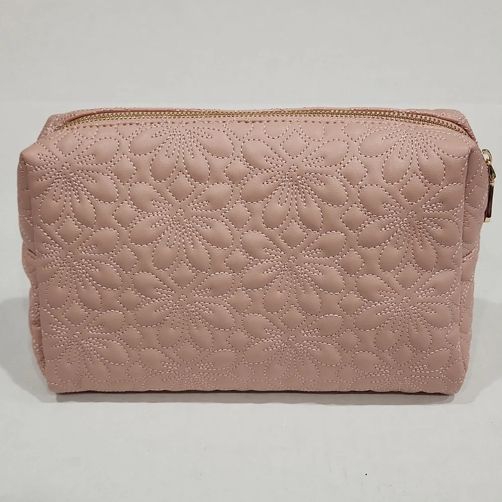 NWOT Vince Camuto Metallic Rose Make-Up Travel Bag Size 10 X 7